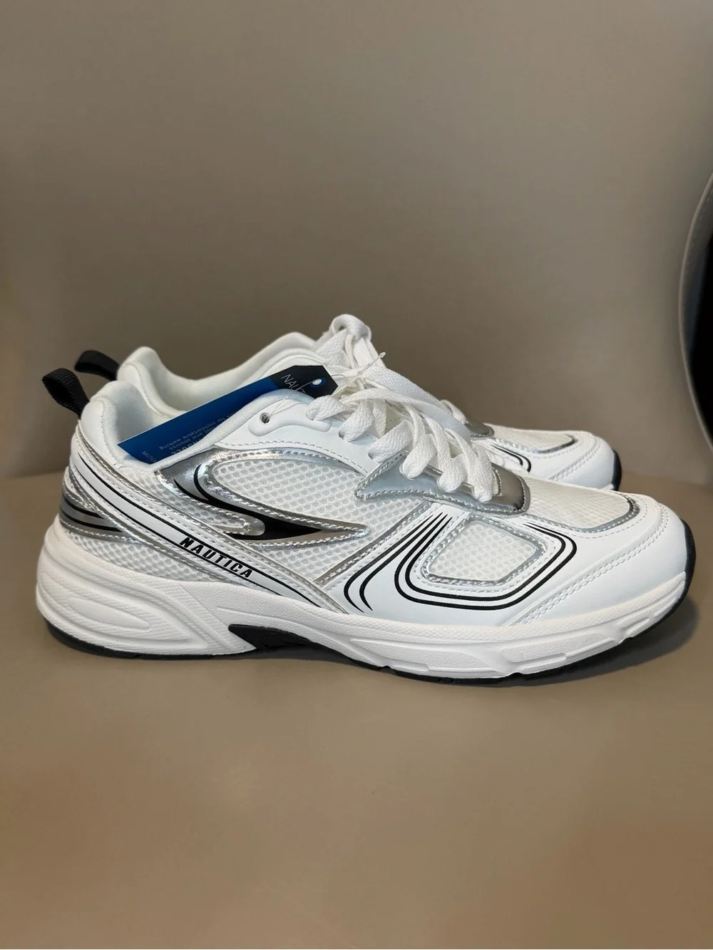 New in Box! Nautica Perelto White, Black & Silver Lace Up Jogger Sneakers Size 8